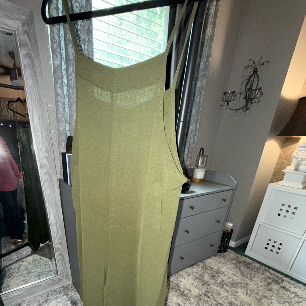 Olive Green Sleeveless Jumpsuit
